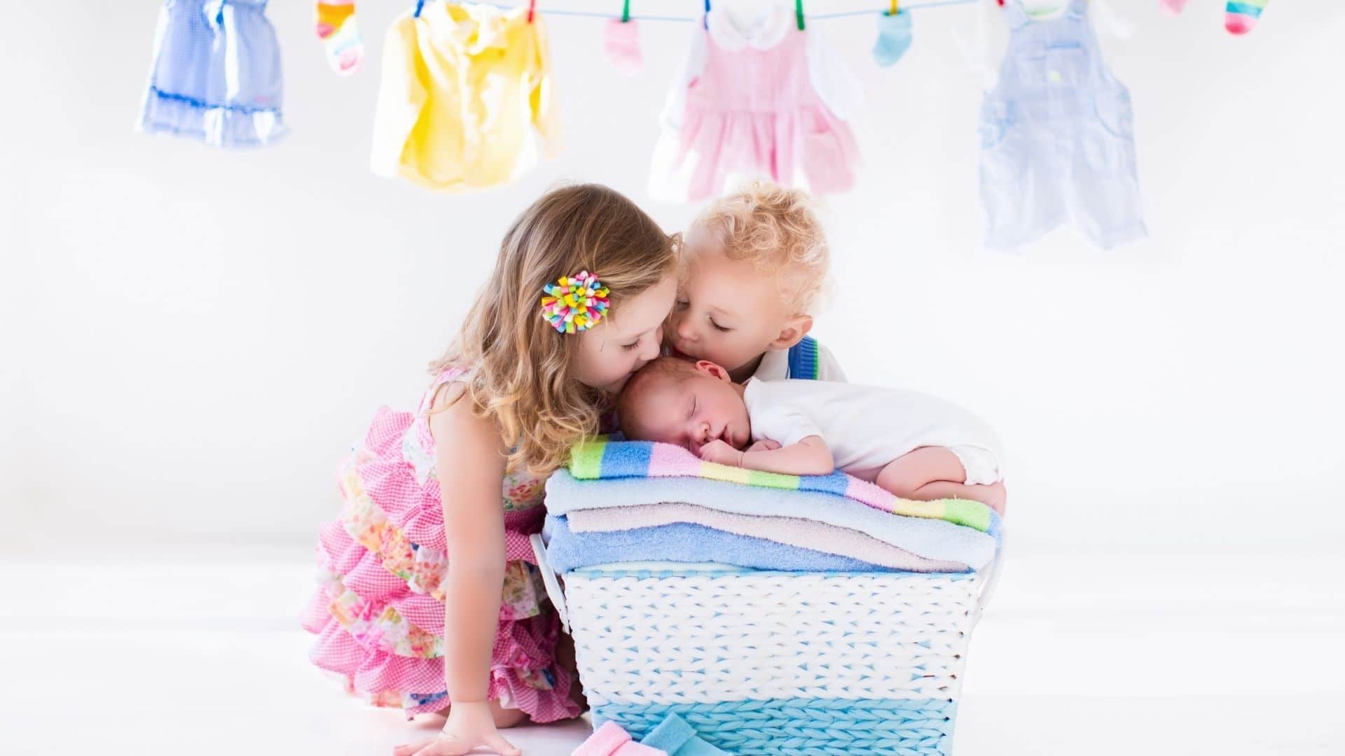 Can baby clothes be washed in a washing machine?