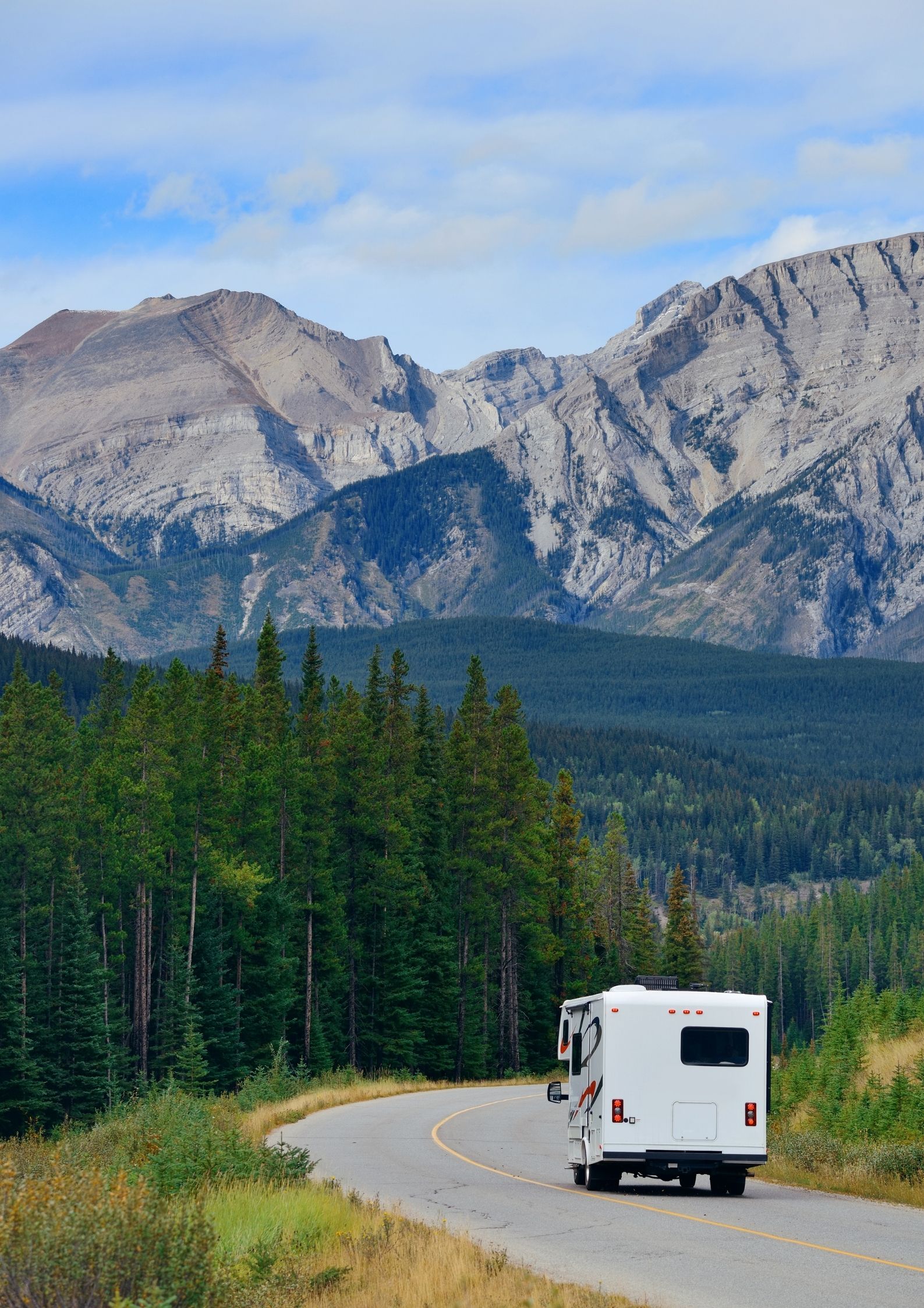 How to use an RV water pump during traveling?